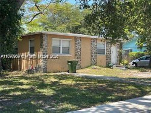 1565 Ne 141st St, North Miami, FL, 33161-3531 | Card Image