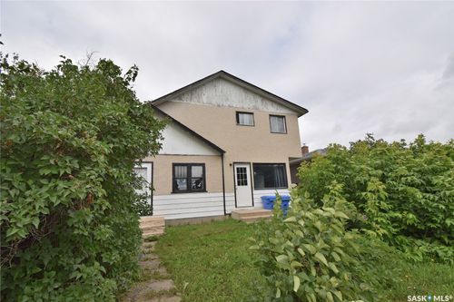 664 7th Street E, Prince Albert, SK, S6V0S8 | Card Image