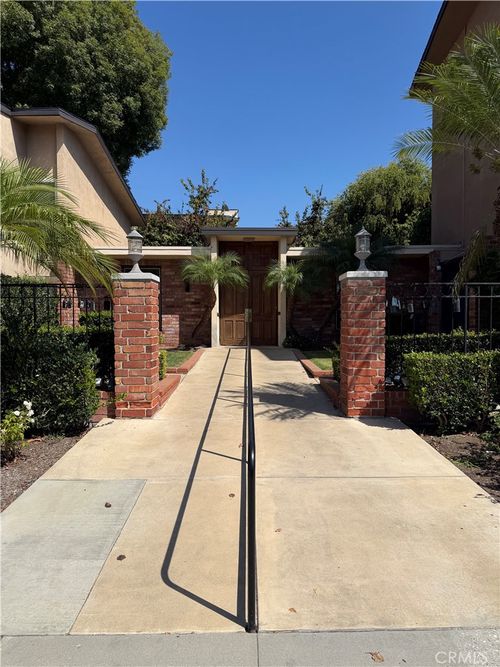 b103-12200 Montecito Rd, Seal Beach, CA, 90740-2639 | Card Image