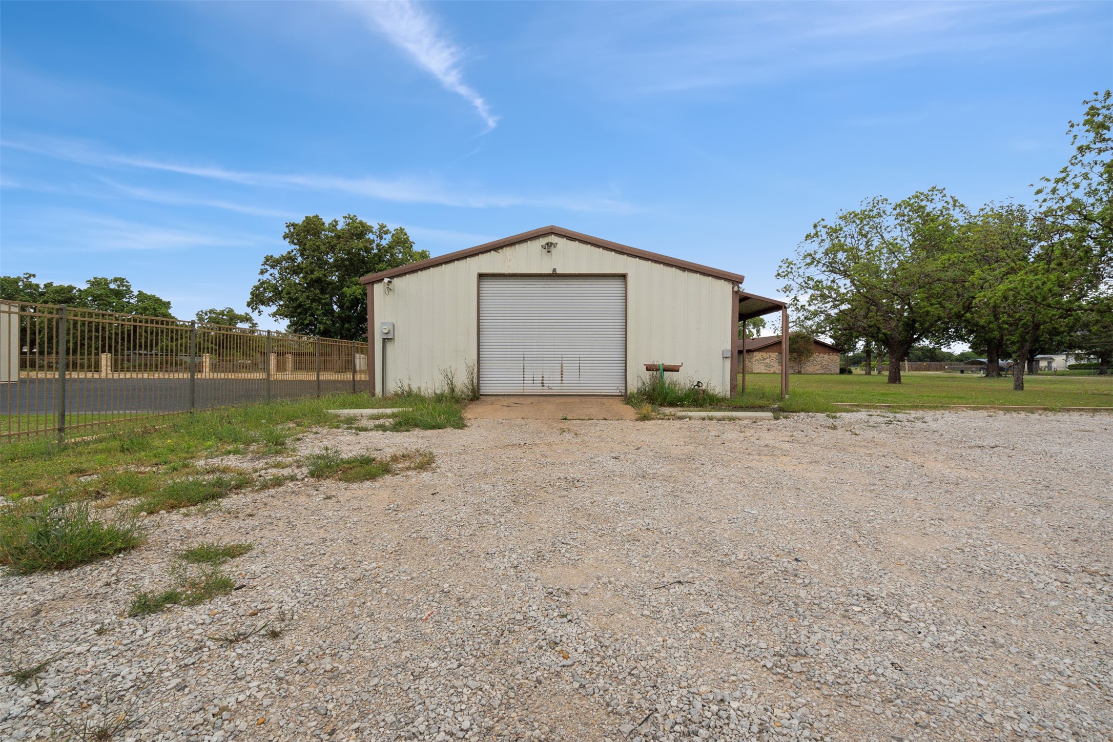 Commercial Sale in Eastland 2