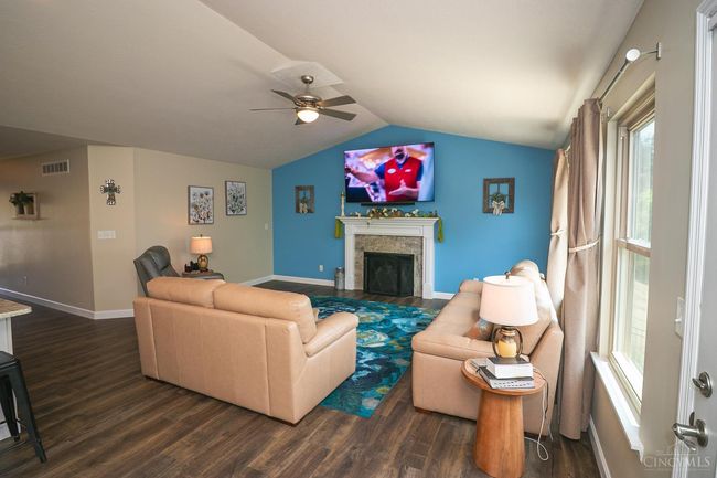 1331 Peregrine Way, House other with 4 bedrooms, 3 bathrooms and null parking in Hamilton OH | Image 10