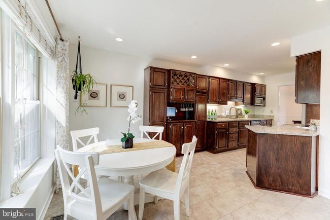 2150 Golf Course Dr, Townhouse with 3 bedrooms, 4 bathrooms and null parking in RESTON VA | Image 9
