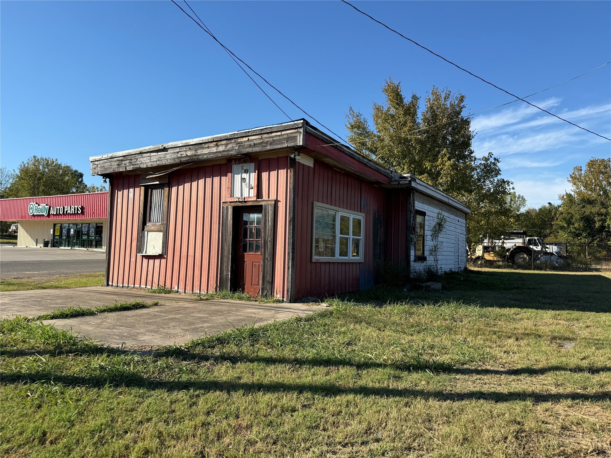 Commercial Sale in Clarksville 2