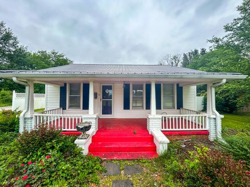 126 Carroll St S, Bruceton, TN, 38317-2514 | Card Image