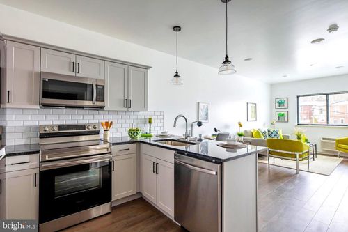 unit-a505-370 W Johnson St, PHILADELPHIA, PA, 19144-3295 | Card Image