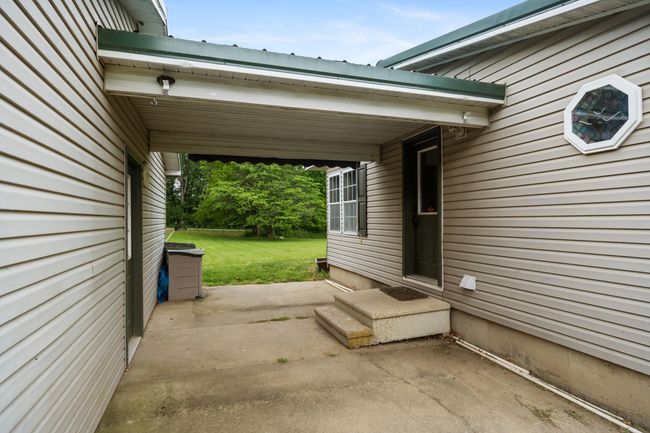 100 Finley Rd, House other with 3 bedrooms, 2 bathrooms and null parking in Albion MI | Image 10