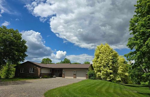 7331 175th Ave Nw, Ramsey, MN, 55303-3038 | Card Image