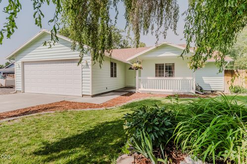 2635 Ne Yellowpine Rd, Prineville, OR, 97754-9121 | Card Image