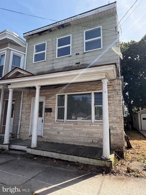 23 S Spring Street, TREMONT, PA, 17981 | Card Image