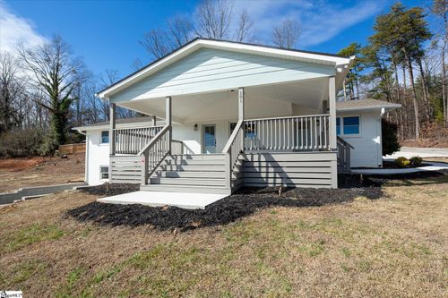 101 Fairview Dr, Greenville, SC, 29609-6636 | Card Image