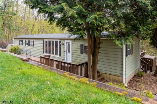 12 Timbercroft Rd, High Bridge, NJ, 08829-2210 | Card Image