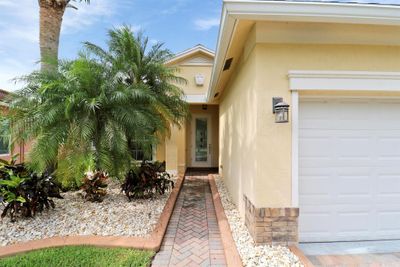 10165 Sw Brookgreen Drive, House other with 3 bedrooms, 2 bathrooms and null parking in Port St Lucie FL | Image 3