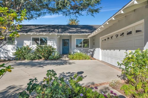 9731 Rathburn Ave, Northridge, CA, 91325-1739 | Card Image
