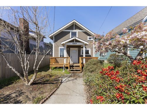 625 S 9th St, Coos Bay, OR, 97420-1313 | Card Image