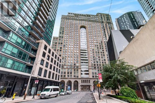 2615-25 The Esplanade Avenue, Toronto (Waterfront Communities), ON, M5E1W5 | Card Image