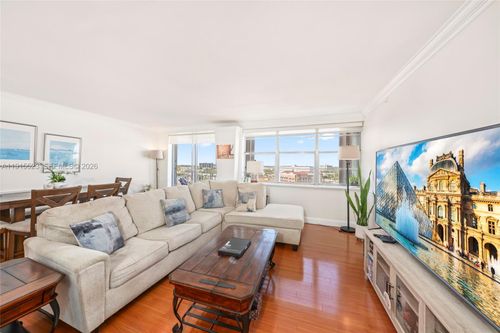 b1006-2100 Sans Souci Blvd, North Miami, FL, 33181-3044 | Card Image