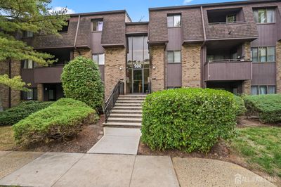 923 Wood Mill Drive, Townhouse with 3 bedrooms, 2 bathrooms and null parking in East Windsor NJ | Image 2