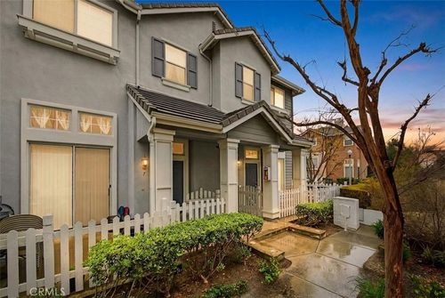 9 Coveside Ct, Buena Park, CA, 90621-1679 | Card Image