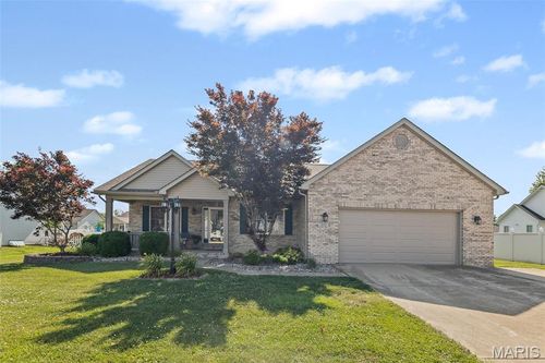 332 Ratz Dr, Granite City, IL, 62040-6638 | Card Image