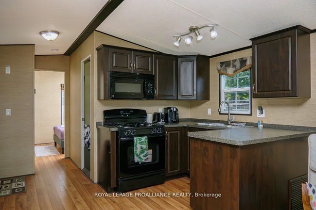 486 Cty Rd 18   3 Beachview Lane, House other with 2 bedrooms, 1 bathrooms and 2 parking in Prince Edward County ON | Image 20