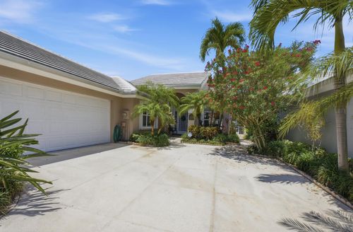 2319 Saratoga Bay Dr, West Palm Beach, FL, 33409-7230 | Card Image