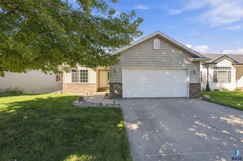 1417 N Holbrook Ave Avenue, Sioux Falls, SD, 57107 | Card Image