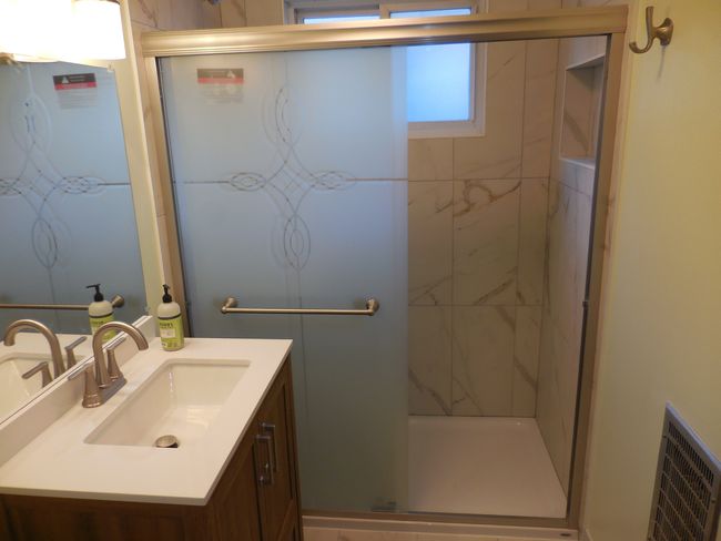 APT-101 - 391 Park Ave, Condo with 2 bedrooms, 1 bathrooms and 1 parking in Highland Park IL | Image 5
