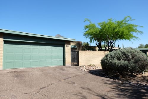 8357 N Mesquite Shadows Drive, Tucson, AZ, 85704 | Card Image