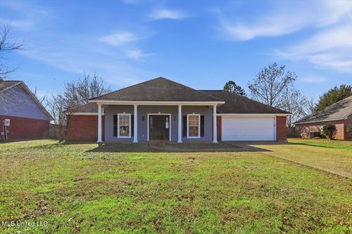 527 Laurelwood Dr, Flowood, MS, 39232-7592 | Card Image