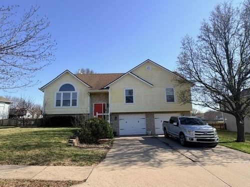 903 Ne 117th St, Kansas City, MO, 64155-1512 | Card Image