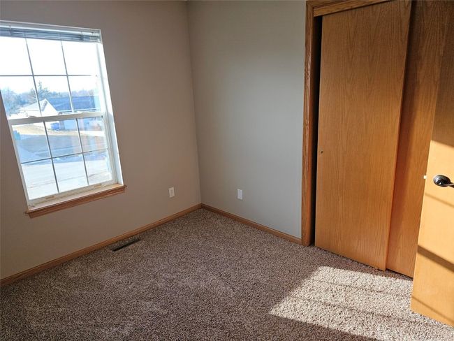 203 Maxwell Dr Sw, House other with 3 bedrooms, 3 bathrooms and null parking in Shellsburg IA | Image 10
