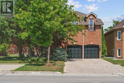 95 Shaftsbury Ave, Richmond Hill, ON, L4C0G4 | Card Image