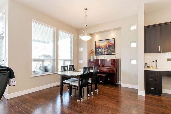 10499 Mceachern St, House other with 4 bedrooms, 4 bathrooms and 4 parking in Maple Ridge BC | Image 5