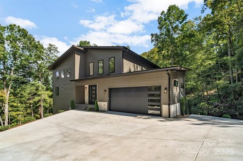 508 Hearthstone Way, Horse Shoe, NC, 28742-8806 | Card Image