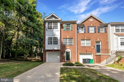 2400 Lemontree Ln, SPRINGDALE, MD, 20774-7538 | Card Image