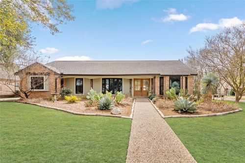 10831 Holly Springs Dr, Houston, TX, 77042-1308 | Card Image