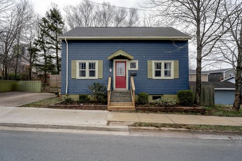 38 Jamieson Street, Dartmouth, NS, B3A3C1 | Card Image