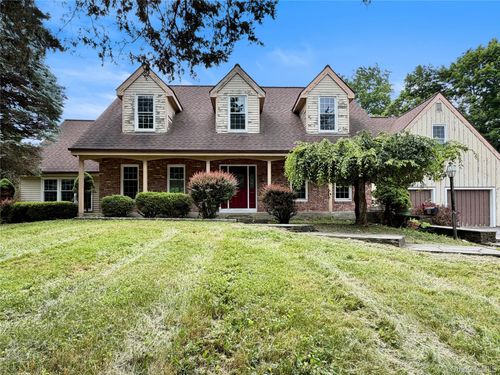 18 Fox Run, East Fishkill, NY, 12533-6445 | Card Image