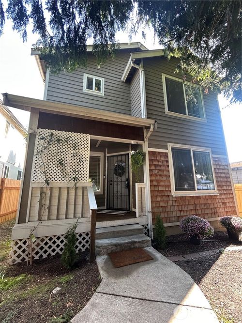 3637 E K St, Tacoma, WA, 98404-3821 | Card Image