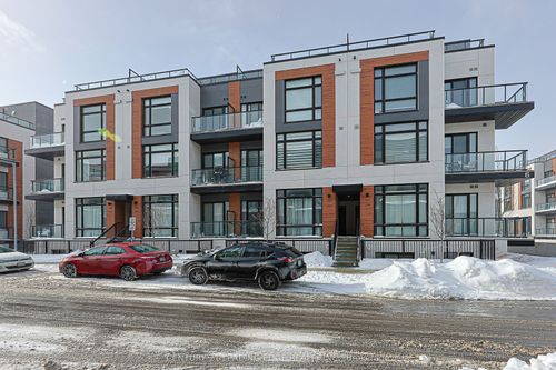 303-6 Steckley House Lane, Richmond Hill, ON, L4S0N1 | Card Image