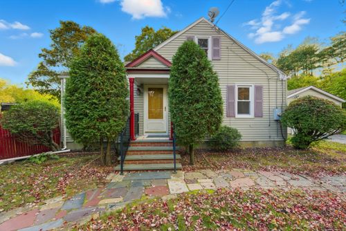 21 Stonington Rd, Norwich, CT, 06360-4818 | Card Image