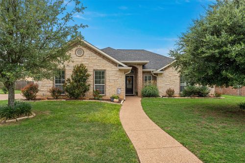 929 Princess Diana Dr, McGregor, TX, 76657-4088 | Card Image