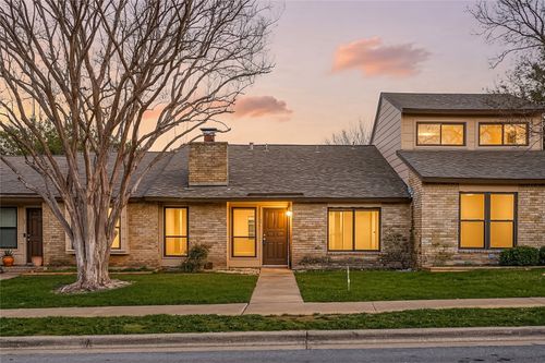 8235 Summer Side Dr, Austin, TX, 78759-8315 | Card Image