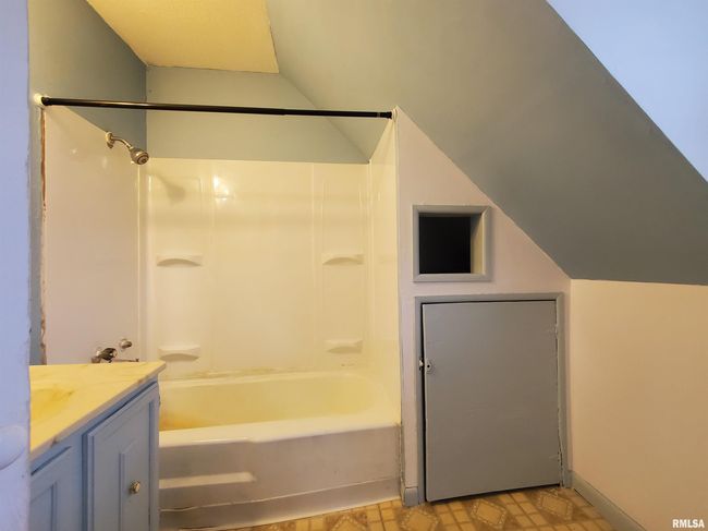 202 N Church St, House other with 2 bedrooms, 1 bathrooms and null parking in Atkinson IL | Image 10