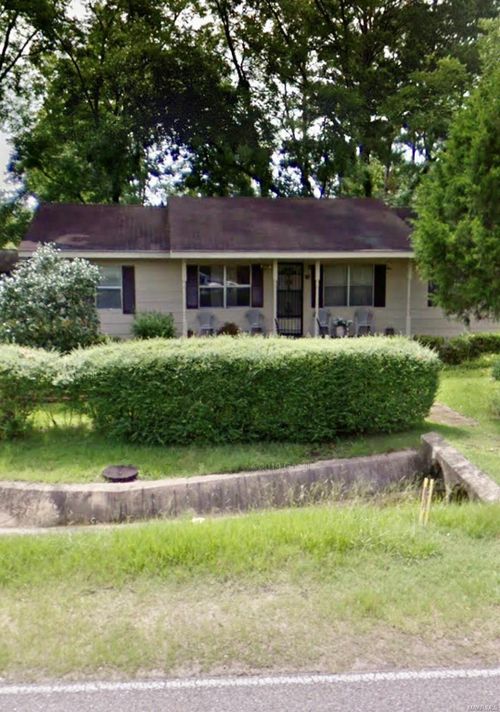 115 Bishop St, Fort Deposit, AL, 36032-4022 | Card Image