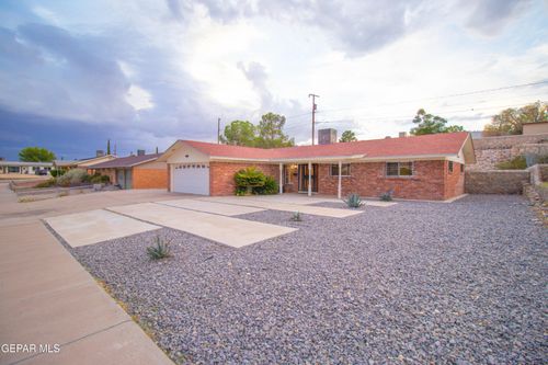 637 Westview Avenue, El Paso, TX, 79912 | Card Image