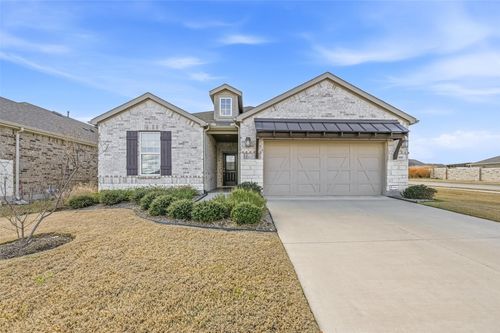 300 Sleepy Willow Ln, Mckinney, TX, 75071-1917 | Card Image