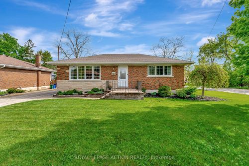 46 Todd St, Brantford, ON, N3R2P7 | Card Image