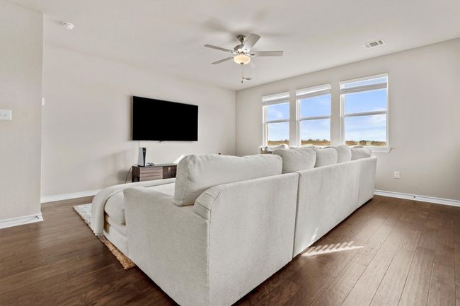 488 Pepperbark Loop, House other with 4 bedrooms, 3 bathrooms and null parking in Buda TX | Image 11