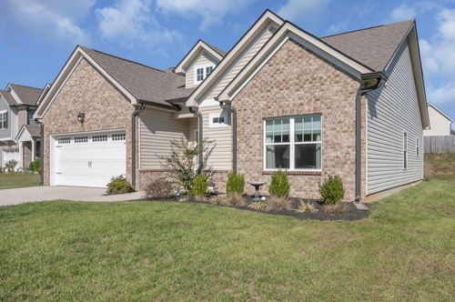 718 Monarchos Bnd, Burns, TN, 37029-2002 | Card Image